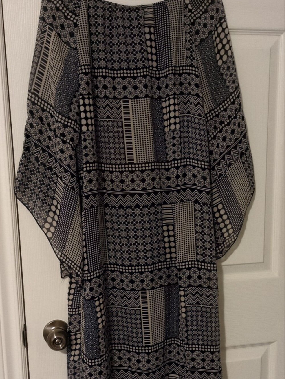 Tribal Navy and White Geometric Print Tunic - Picture 12 of 12